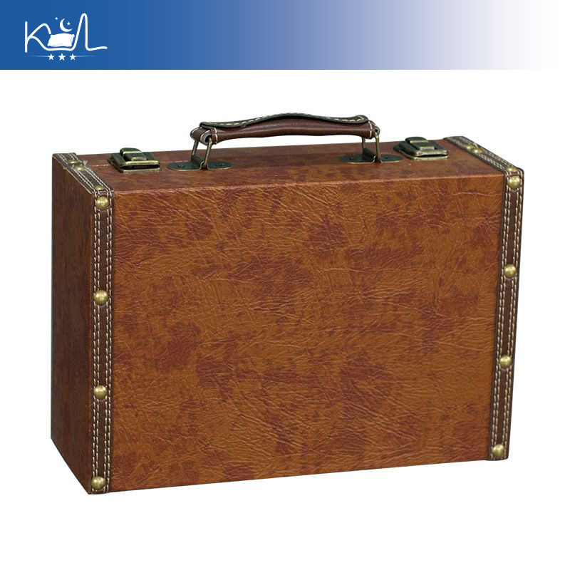 صندوق تخزين على شكل حقيبة سفر  - مراجعة Retro Vintage Trunk Suitcase وسعره