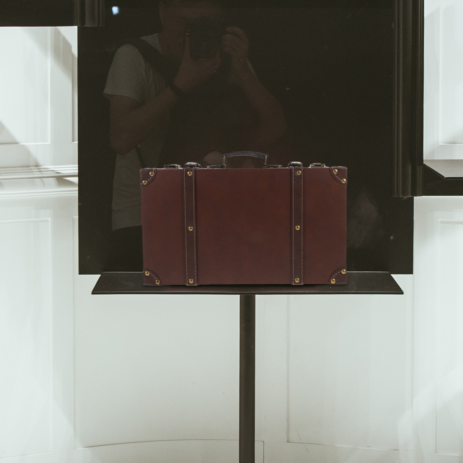صندوق تخزين بتصميم بريطاني عتي - مراجعة Retro Vintage Trunk Suitcase وسعره